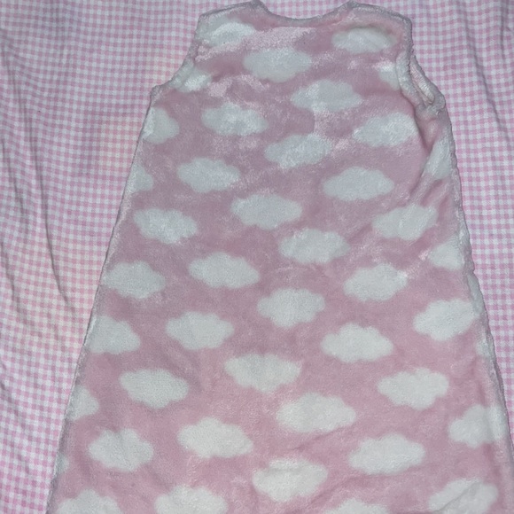 HB, 0-6 mo sleeveless sleep sack. Soft soft pink & white👼 - Picture 4 of 5